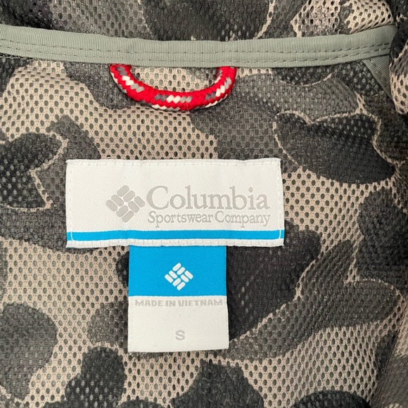 Columbia Rain Jacket - Picture 4 of 6